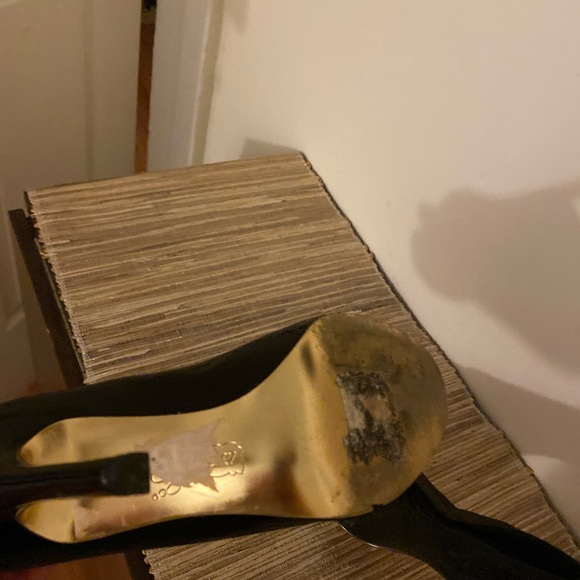 Shoes - Picture 6 of 6